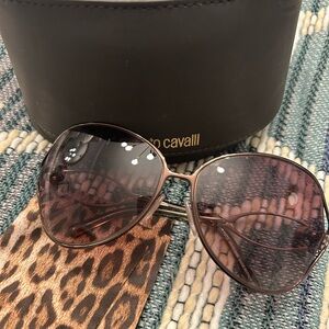 NWT- Roberto Cavalli Oversized Sunglasses - Rose Tint